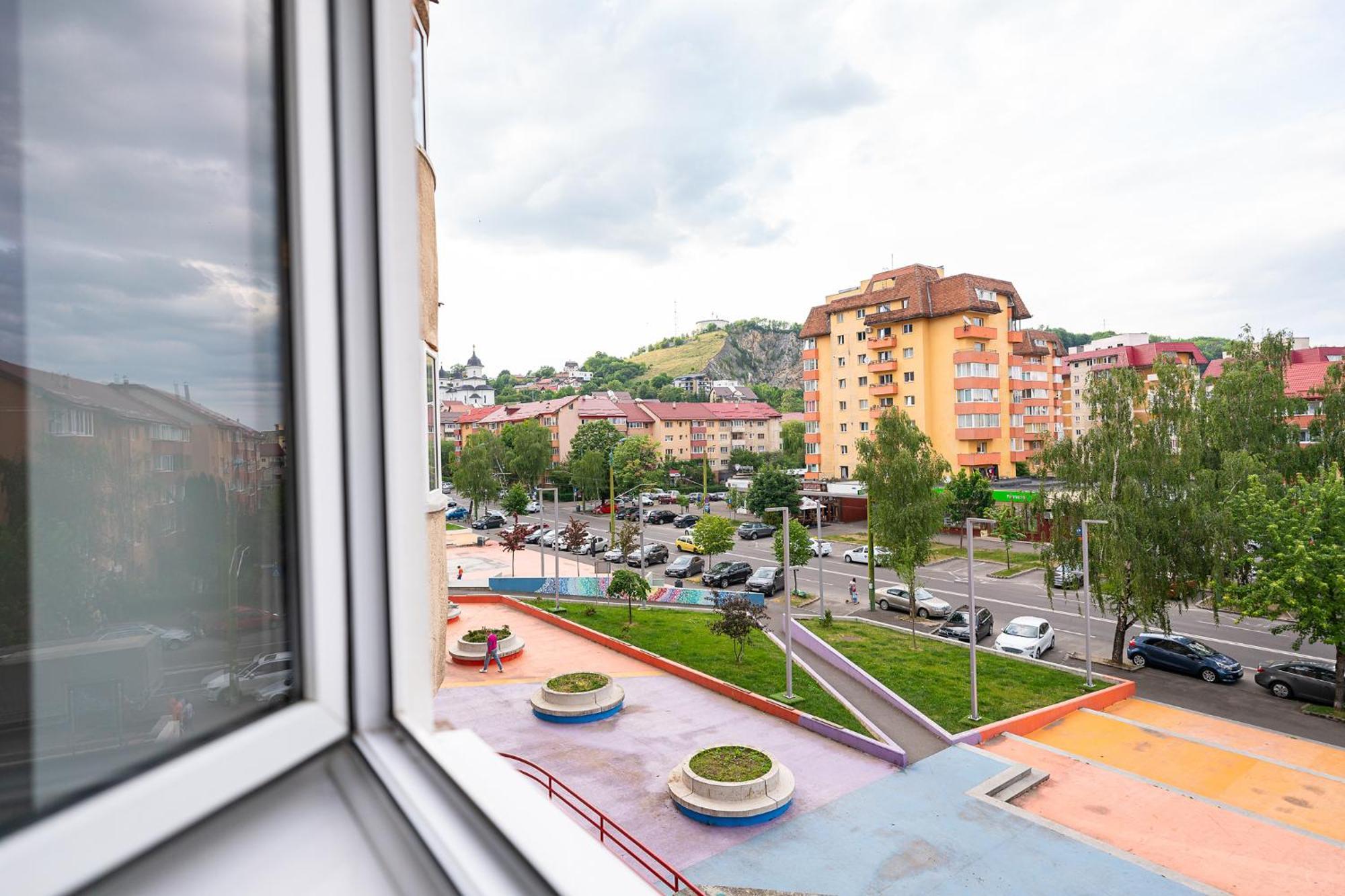 Metropolitan Wildscape View Apartment บราชอฟ ภายนอก รูปภาพ