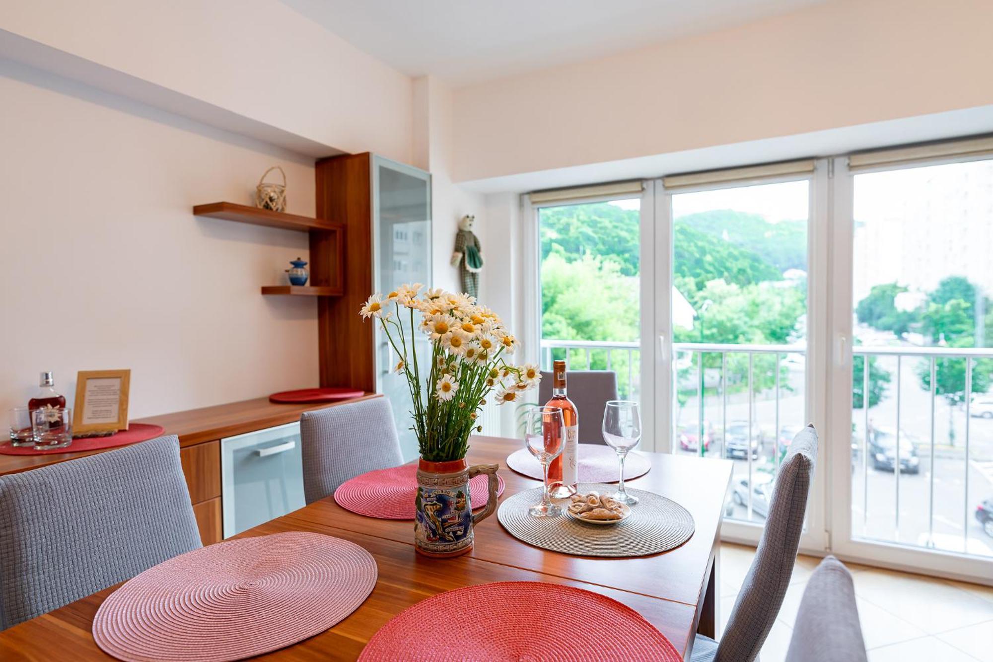 Metropolitan Wildscape View Apartment บราชอฟ ภายนอก รูปภาพ